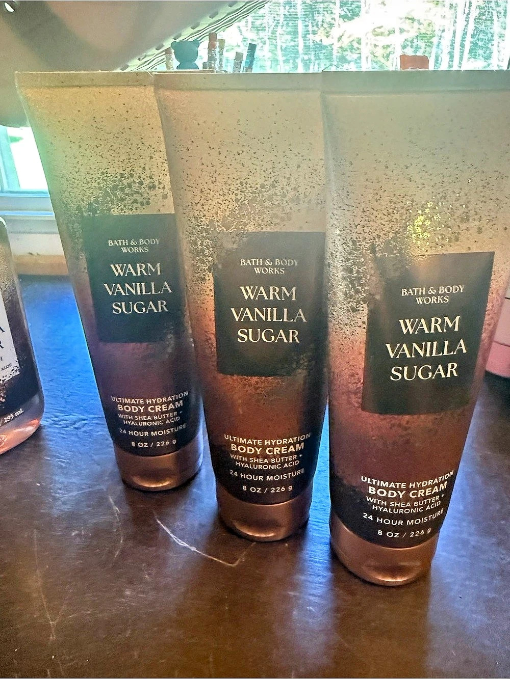 Bath & Body Works Warm Vanilla Sugar Ultimate Hydration Body Cream Body Cream 8